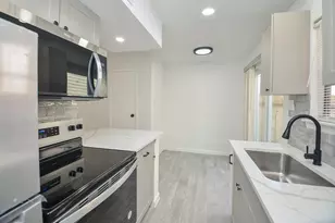 10501 South Dr, Houston, TX 77099 - Photo 16