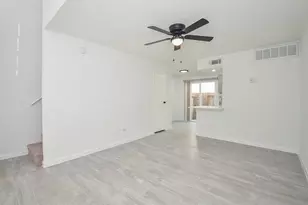 10501 South Dr, Houston, TX 77099 - Photo 8