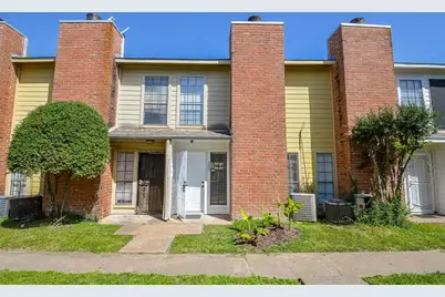 10501 South Drive #300, Houston, TX 77099 - Photo 2