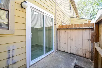 10501 South Drive #300, Houston, TX 77099 - Photo 4