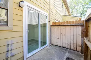 10501 South Dr, Houston, TX 77099 - Photo 4