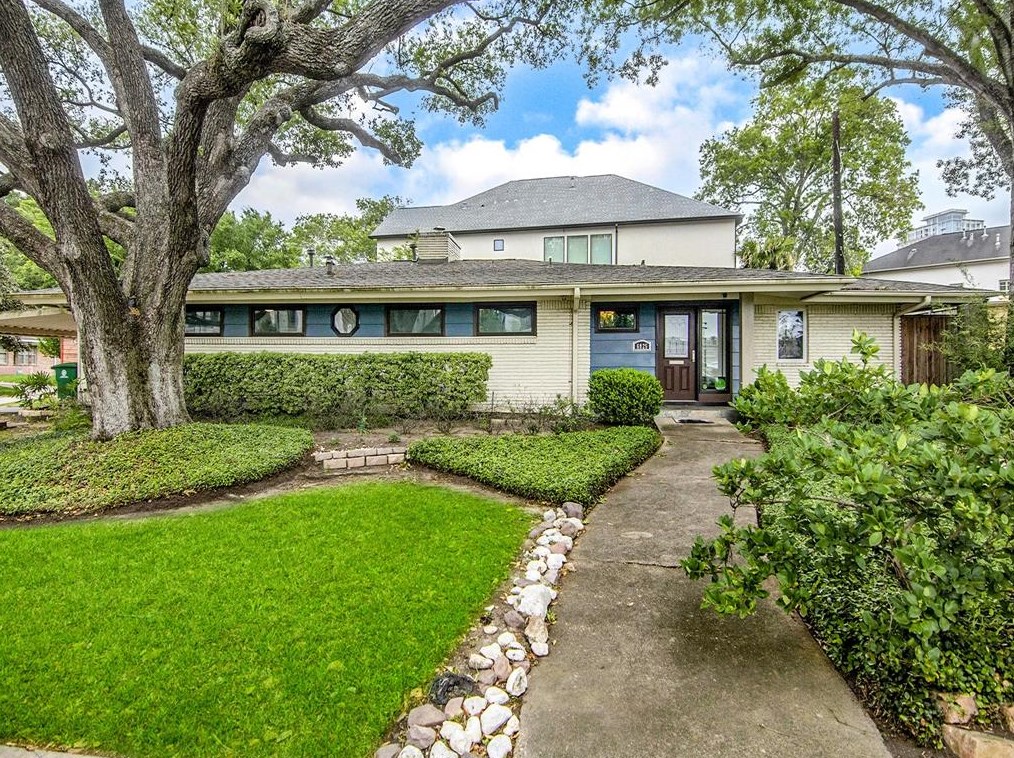 6825 Bellgreen Dr, Houston, TX 77030