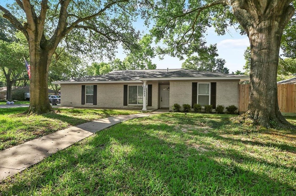 10623 Ivyridge Rd, Houston, TX 77043