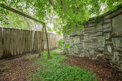 2107 Shadowbriar Drive, Houston, TX 77077 - Photo 46