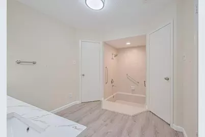 2107 Shadowbriar Drive, Houston, TX 77077 - Photo 26