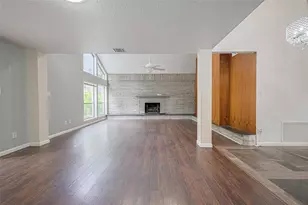 2107 Shadowbriar Dr, Houston, TX 77077 - Photo 12