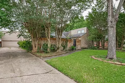 2107 Shadowbriar Drive, Houston, TX 77077 - Photo 4