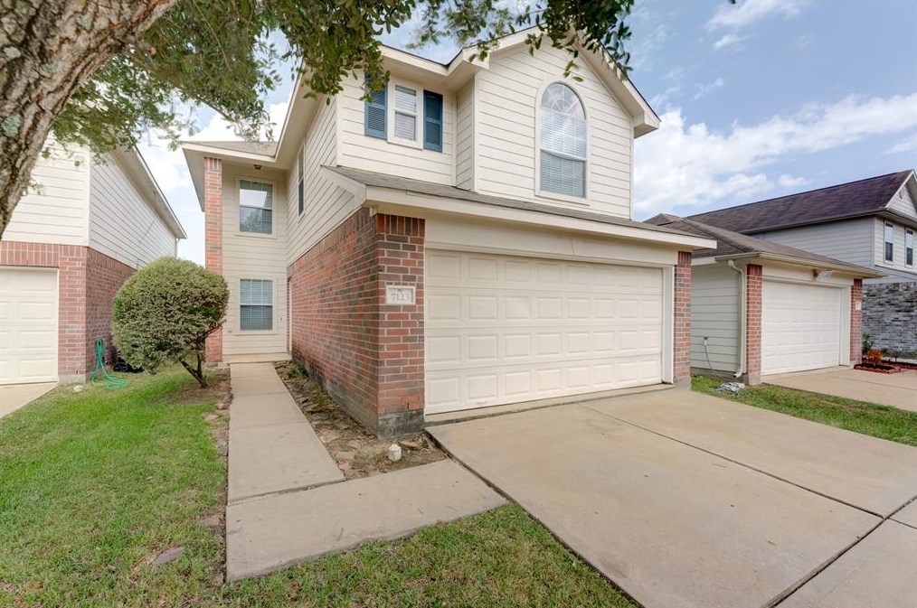 7123 Biton Dr, Houston, TX 77083-8043