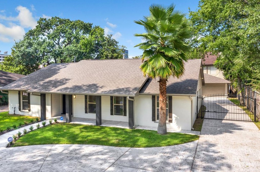 2402 Chimney Rock Rd, Houston TX  77056-4019 exterior