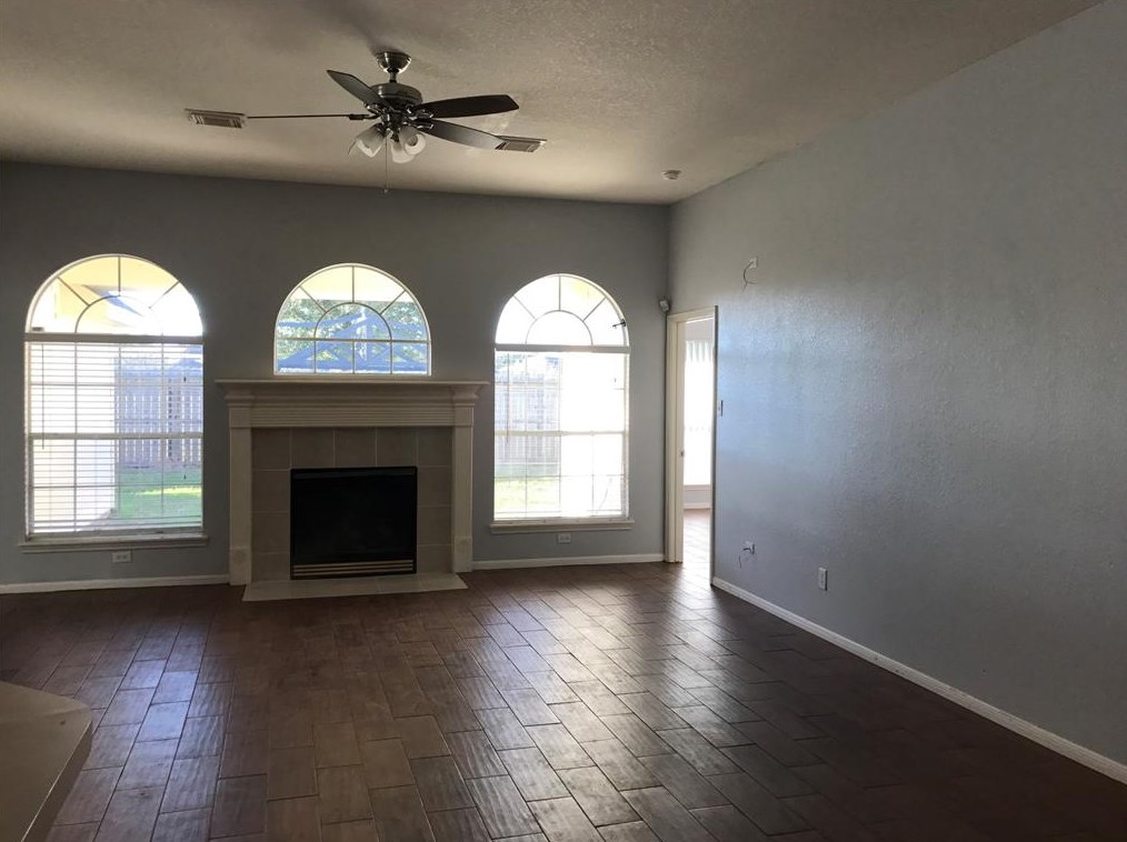 1146 Jasons Bend Dr, Sugar Land, TX 77479