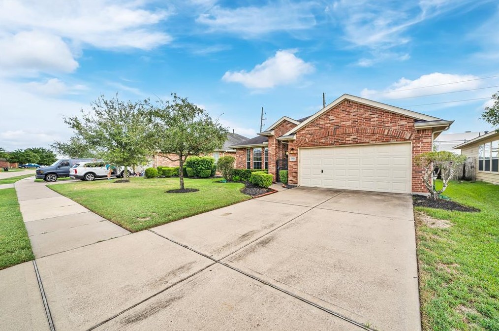 21627 Sierra Long Dr, Richmond, TX 77407