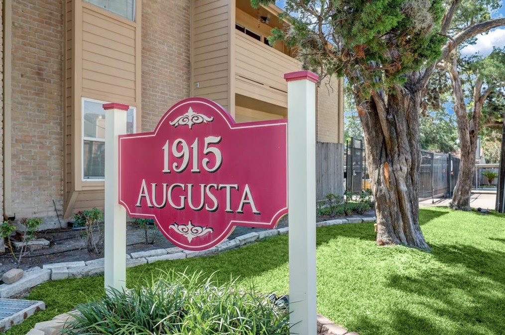 1915 Augusta Dr, Houston TX  77057-3770 exterior