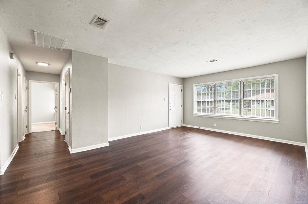 3711 Zephyr St, Houston, TX 77021-2515
