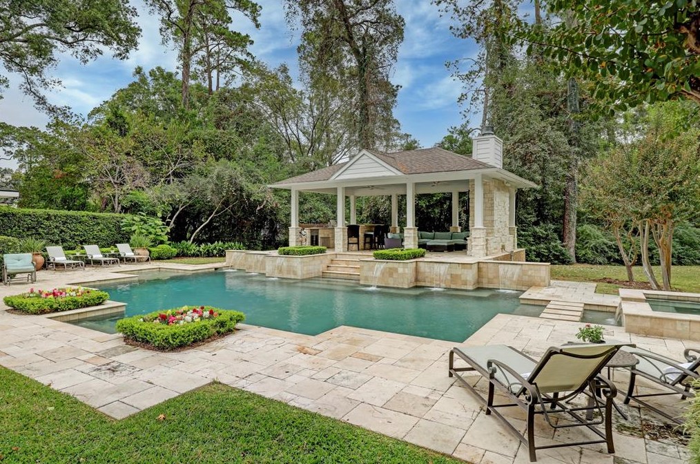 103 Hickory Rdg Dr, Houston TX  77024-6229 exterior