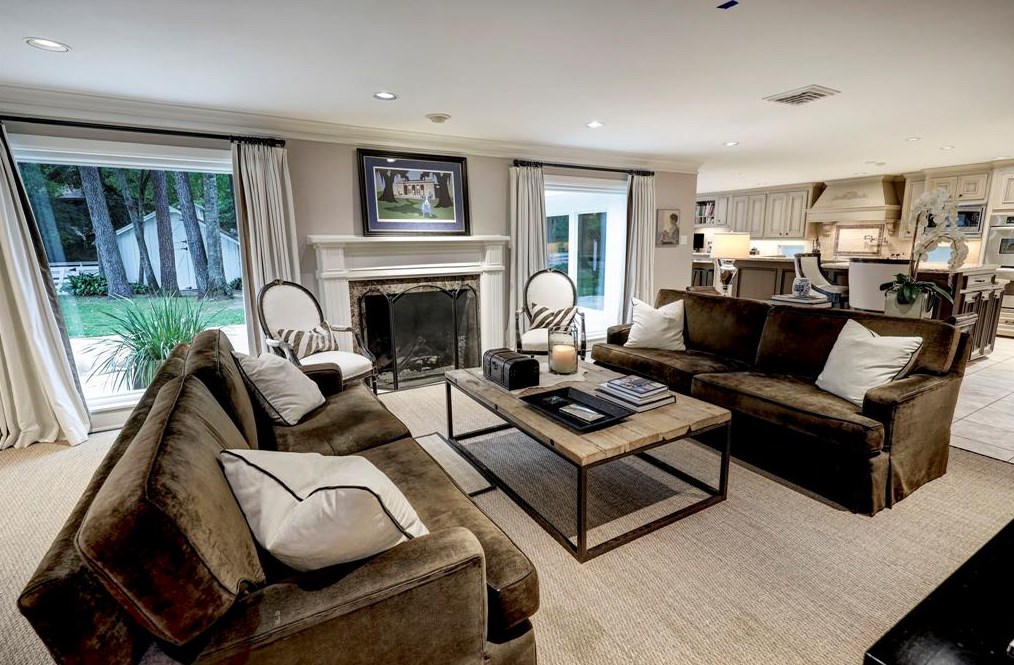 103 Hickory Rdg Dr, Houston TX  77024-6229 exterior