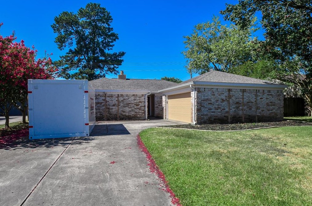 10003 Windriver Dr, Houston, TX