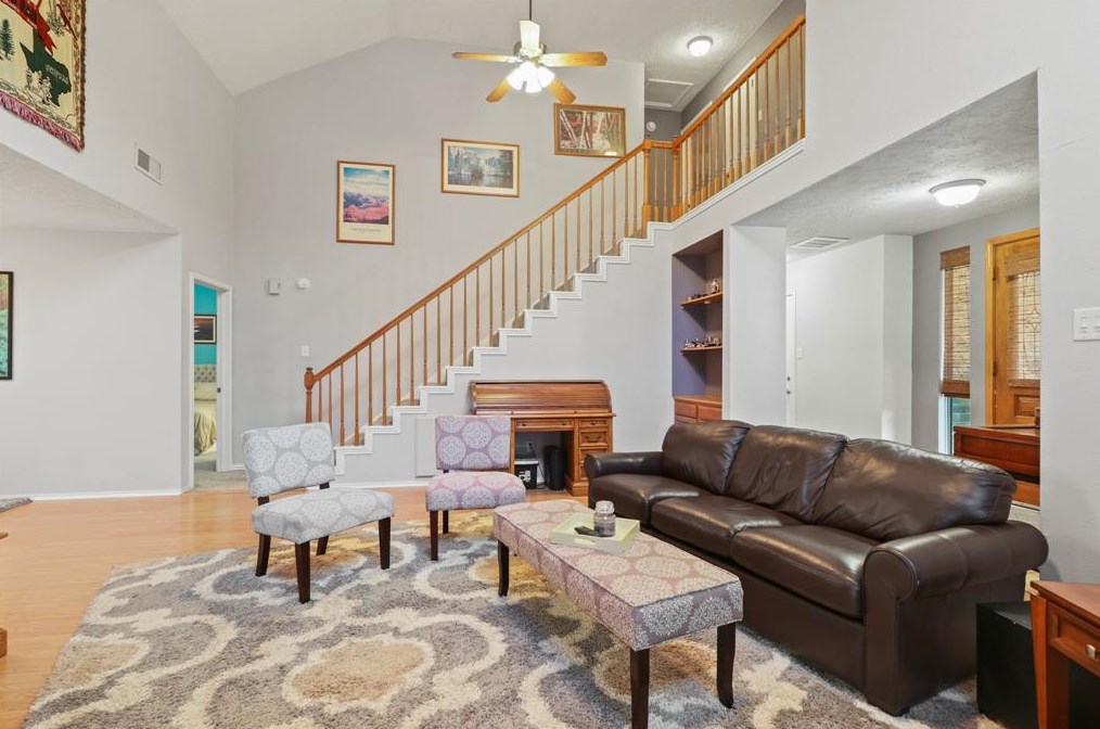 3418 Woodmere Ln, Sugar Land TX  77478-5263 exterior