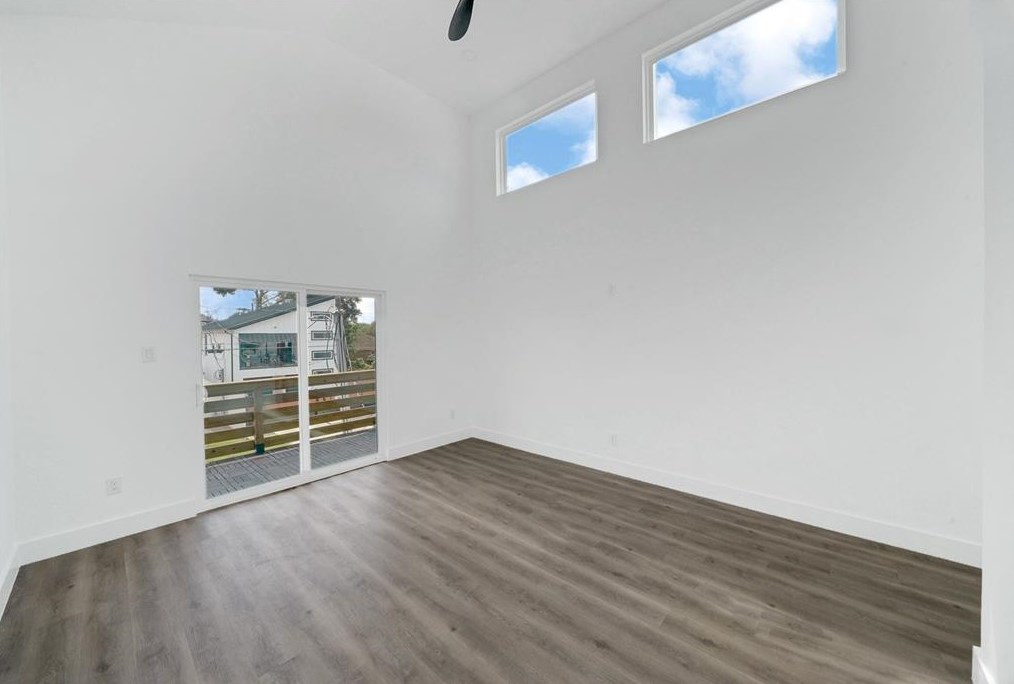 4816 Creekmont Dr, Houston TX  77091-5407 exterior