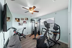 8416 Seawall Blvd, Galveston, TX 77554 - Photo 16