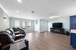 8416 Seawall Blvd, Galveston, TX 77554 - Photo 8