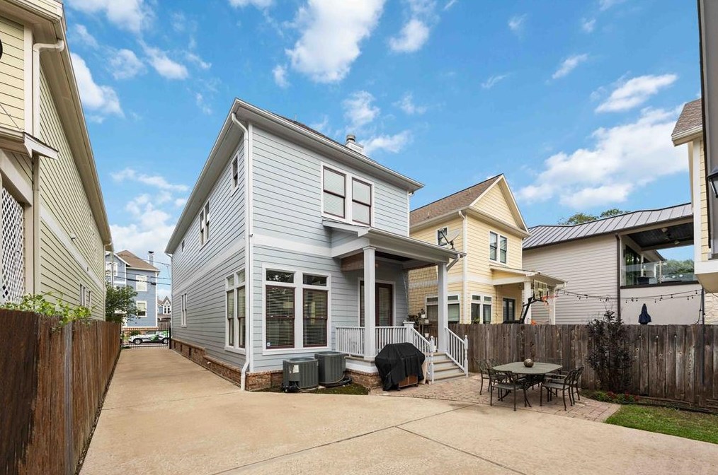 1526 Herkimer St, Houston TX  77008-3844 exterior