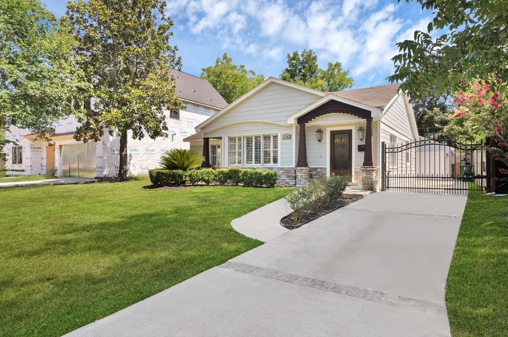 1705 Althea Dr, Houston, TX 77018
