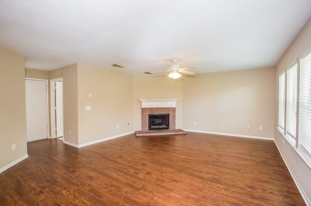 5927 Kelly Mill Ln, Humble, TX 77346