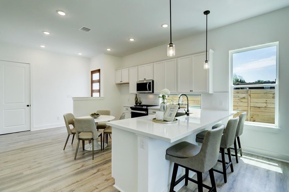 8313 Hoffman, Houston, TX 77016