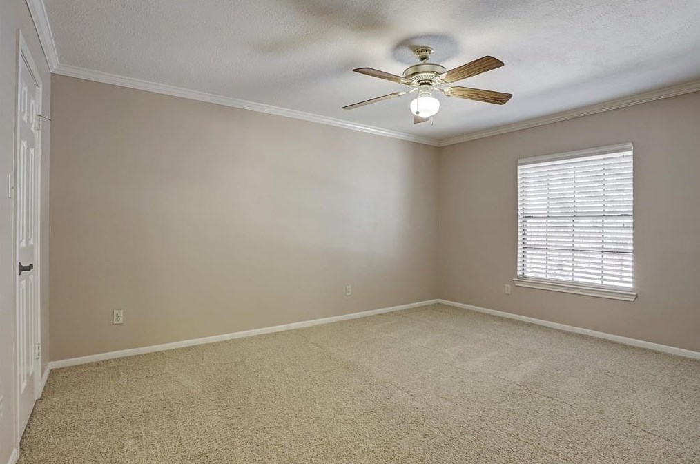 11810 Orch Mtn Dr, Houston TX  77059-5518 exterior
