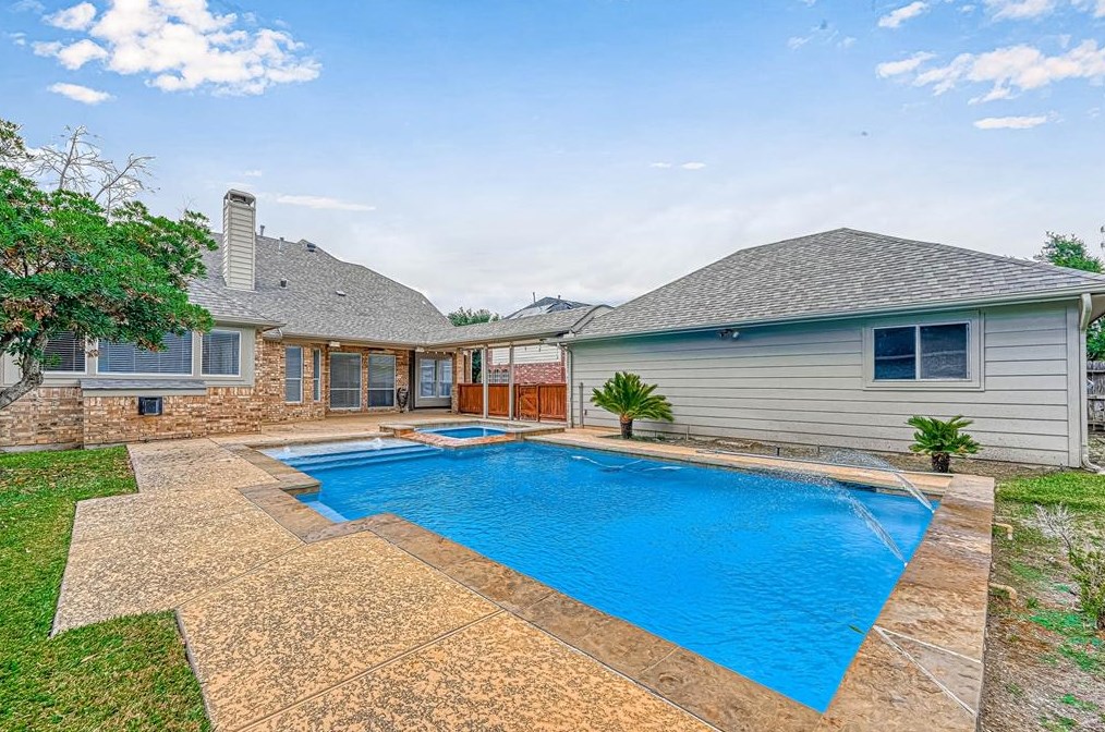 6106 Laguna Del Rey Dr, Houston, TX 77041-5771