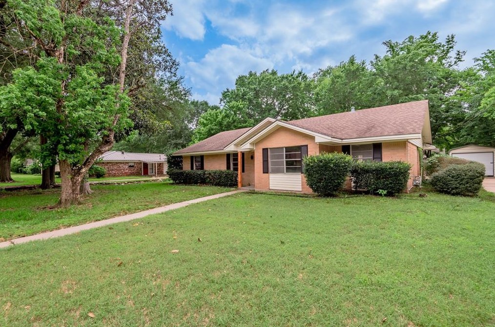 1008 Linkwood Dr, Lufkin, TX 75901