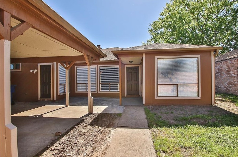 16907 Amidon Dr, Spring TX  77379-4875 exterior