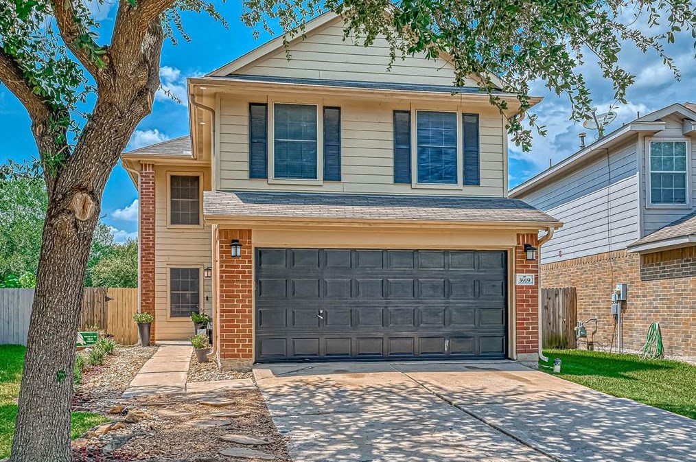 3919 Portman Glen Ln, Houston, TX 77047-4542
