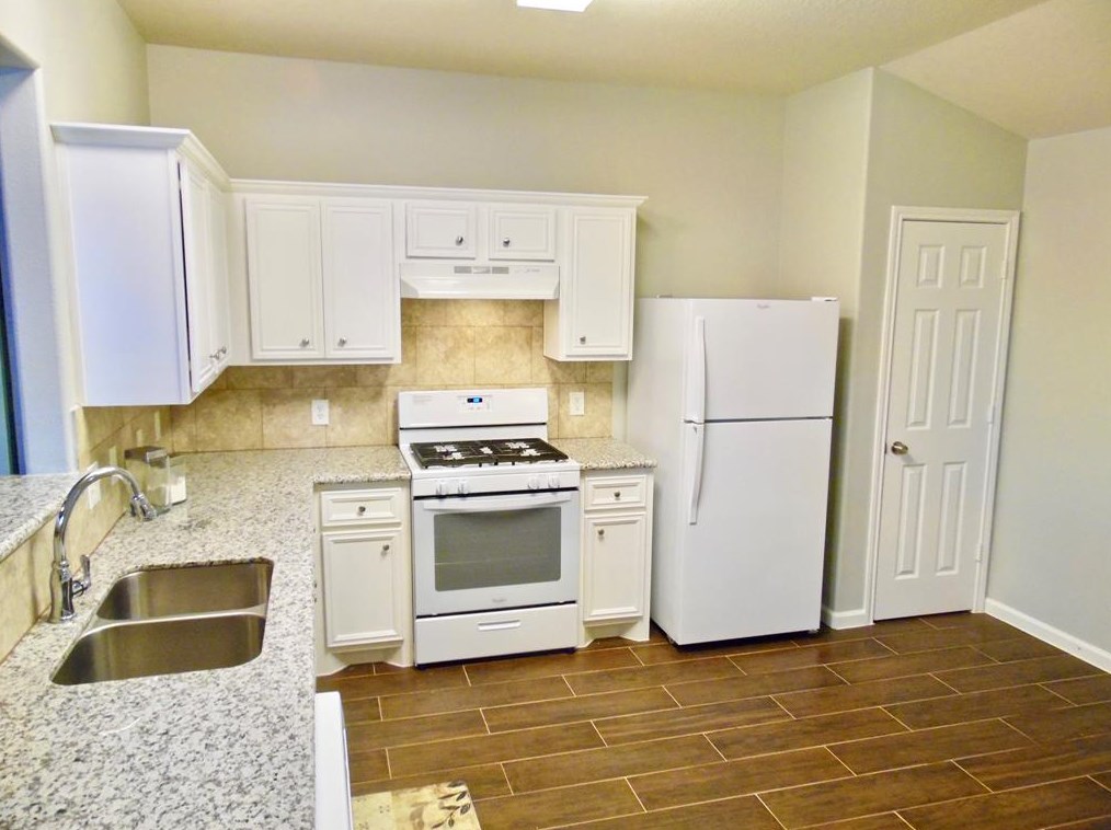 22627 Sunset Glen Ln, Spring TX  77373-7943 exterior