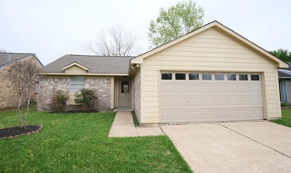 20078 Pecos Valley Trl, Katy TX  77449-4925 exterior