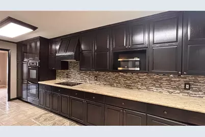 5720 Townhouse Lane, Beaumont, TX 77707 - Photo 12