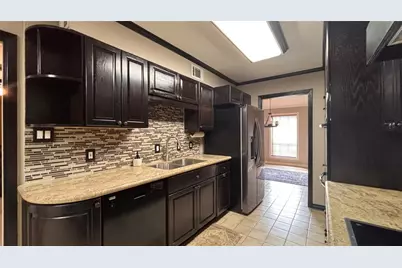 5720 Townhouse Lane, Beaumont, TX 77707 - Photo 14