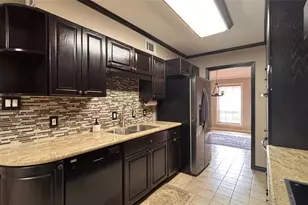 5720 Townhouse Ln, Beaumont, TX 77707 - Photo 14