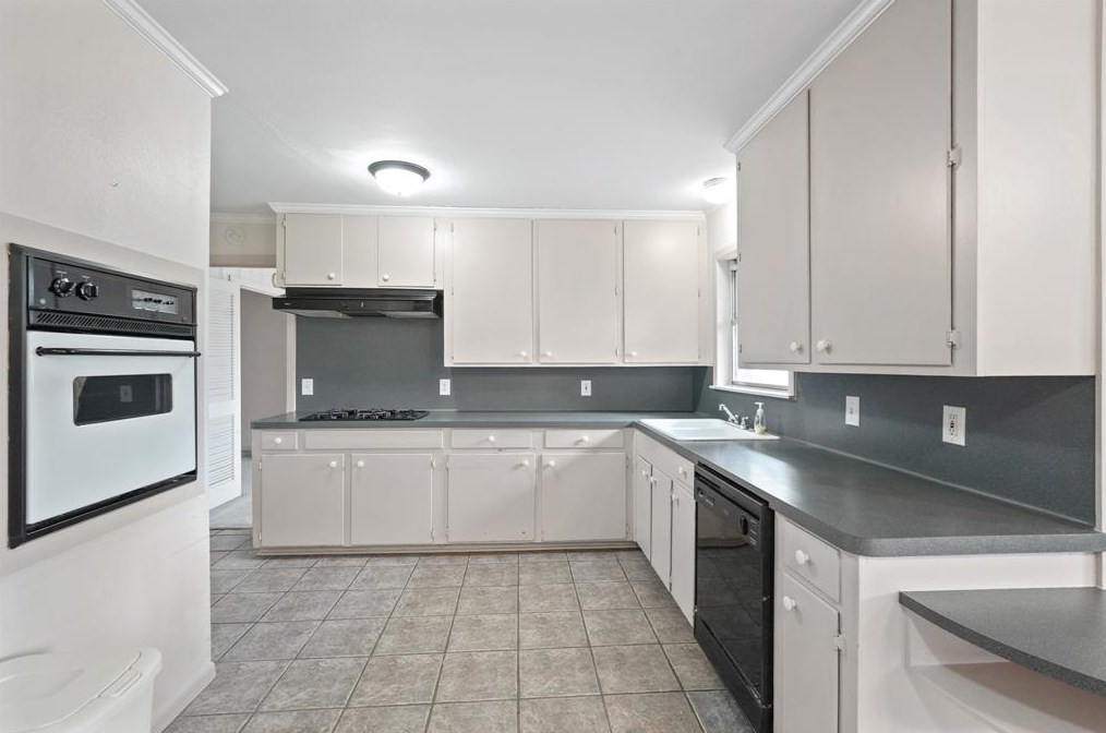 4009 Omeara Dr, Houston TX 77025-5422 exterior