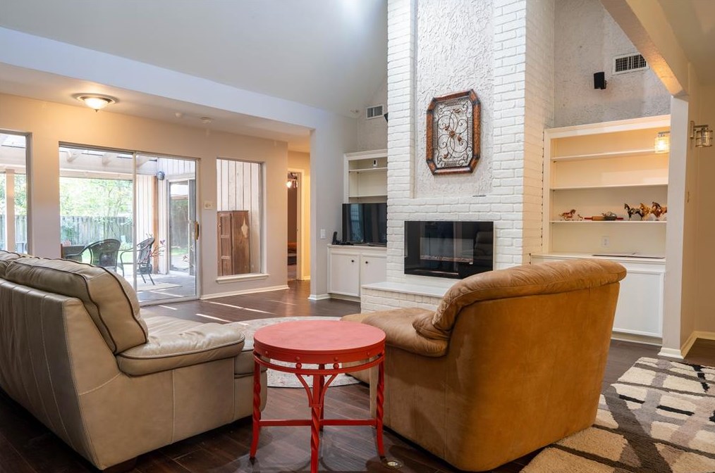 3002 Redwood Lodge Dr, Humble, TX 77339