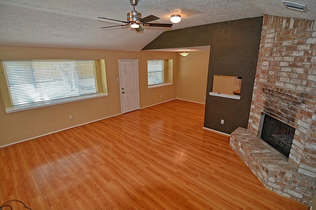 24219 Spring Fork Dr, Spring, TX 77373