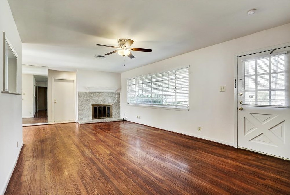 5615 Arboles Dr, Houston, TX 77035