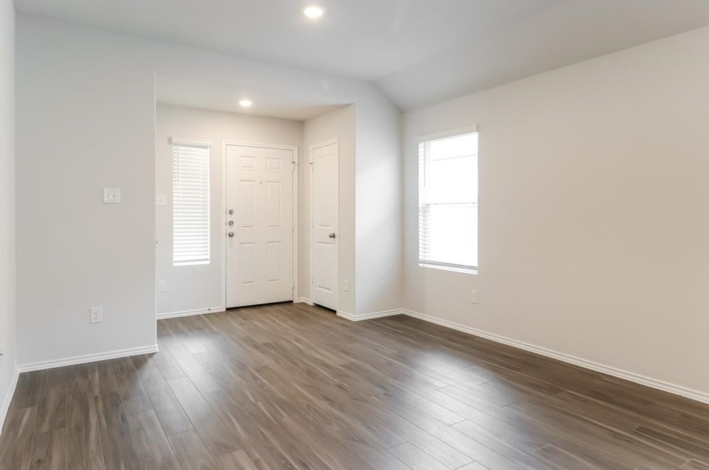 8714 Livings St, Houston, TX 77028