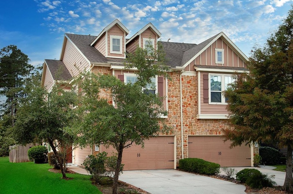 110 Cheswood Manor Dr, Spring TX  77382-5381 exterior