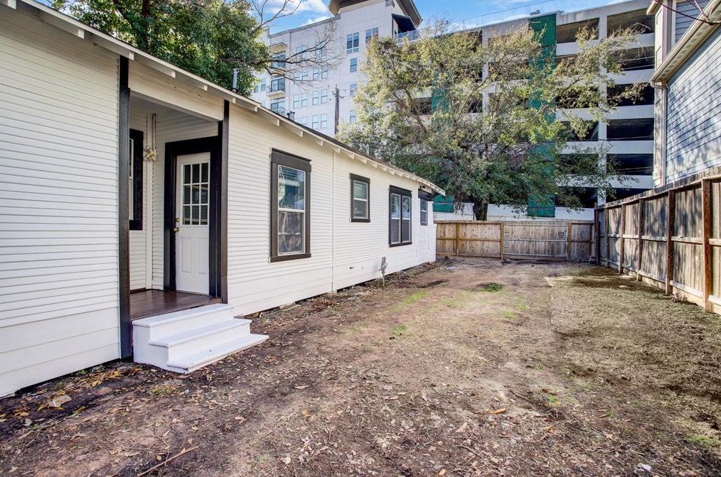 1436 Dorothy St, Houston, TX 77008