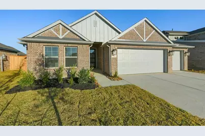 1525 Apache Heights Dr, Dayton, TX 77535 - Photo 2