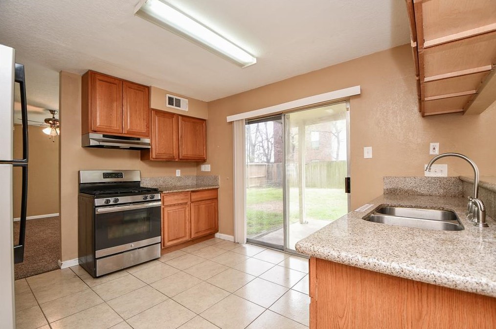 19523 Coppervine Ln, Houston TX  77084-4765 exterior