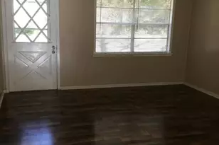 110 S Beatty Ave, Livingston, TX 77351 - Photo 8