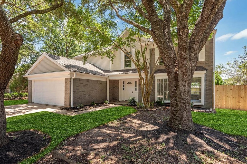 5110 Spring Branch Dr, Pearland, TX 77584-9368