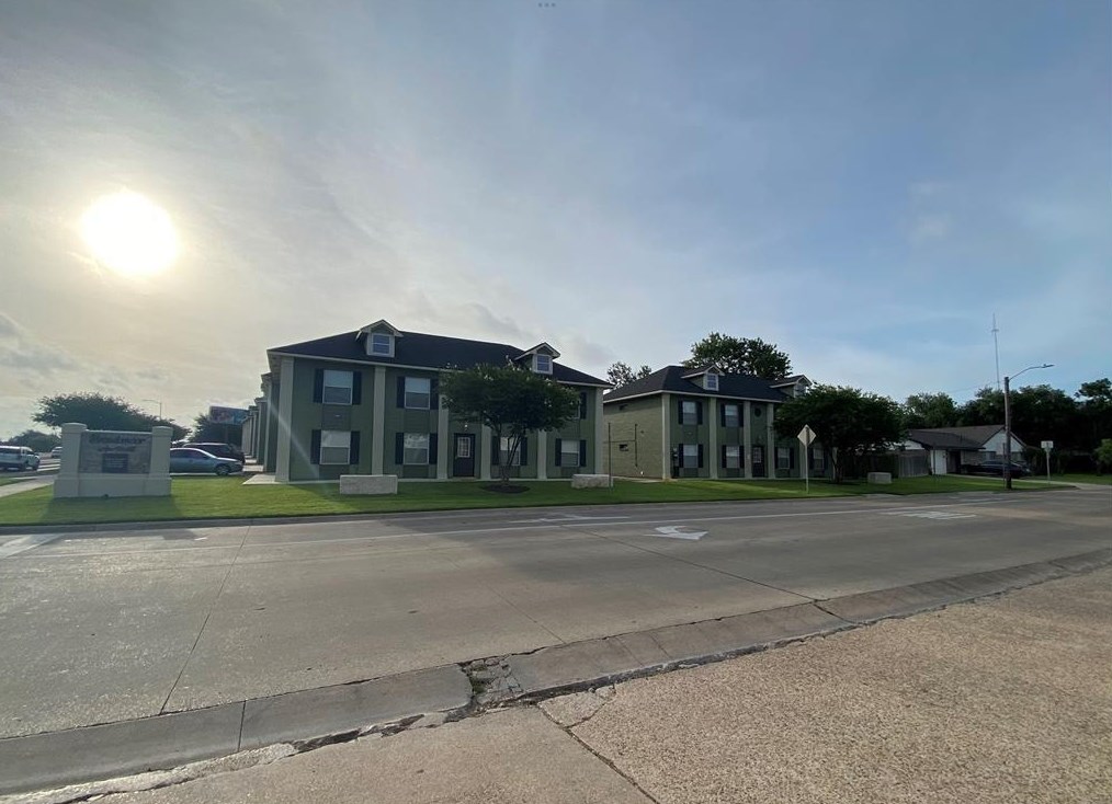 1522 Broadmoor Dr #d, Bryan, TX 77802